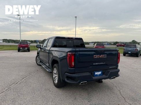 Used 2022 GMC Sierra 1500 Denali w/ Technology Package AWD/4WD image 11