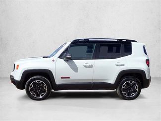 Used 2016 Jeep Renegade Trailhawk w/ Premium Trailhawk Package AWD/4WD video 2