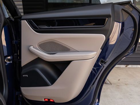 New 2025 Porsche Macan Electric RWD image 37