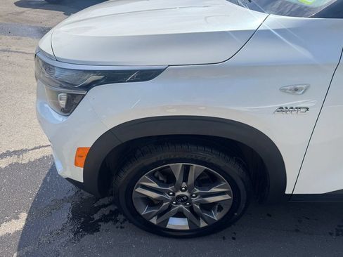 Used 2021 Kia Seltos LX AWD/4WD image 9