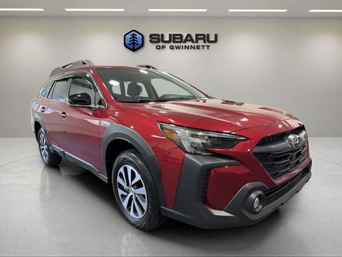 Certified 2025 Subaru Outback Premium w/ Popular Package #1A AWD/4WD image 7
