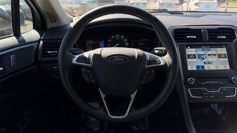 Used 2018 Ford Fusion SE w/ Equipment Group 201A FWD image 28
