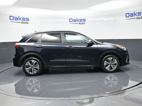 Certified 2019 Kia Niro EX w/ Cold Weather Package 2.0 image 9