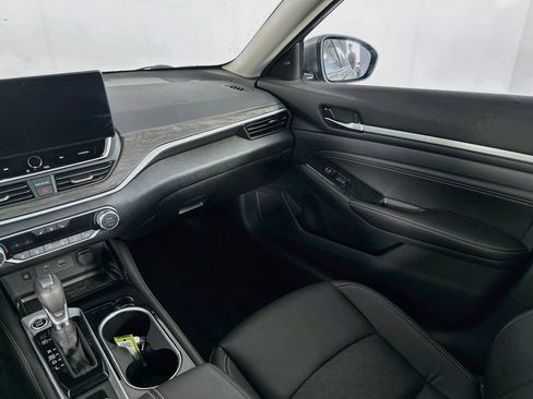 Certified 2023 Nissan Altima 2.5 SL FWD image 33