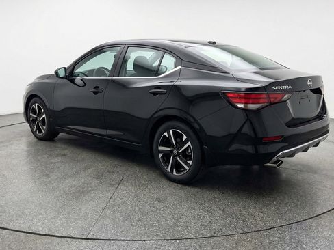 Used 2025 Nissan Sentra SV image 6