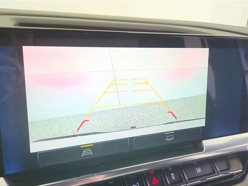 Used 2024 Chevrolet Silverado 1500 LT image 28