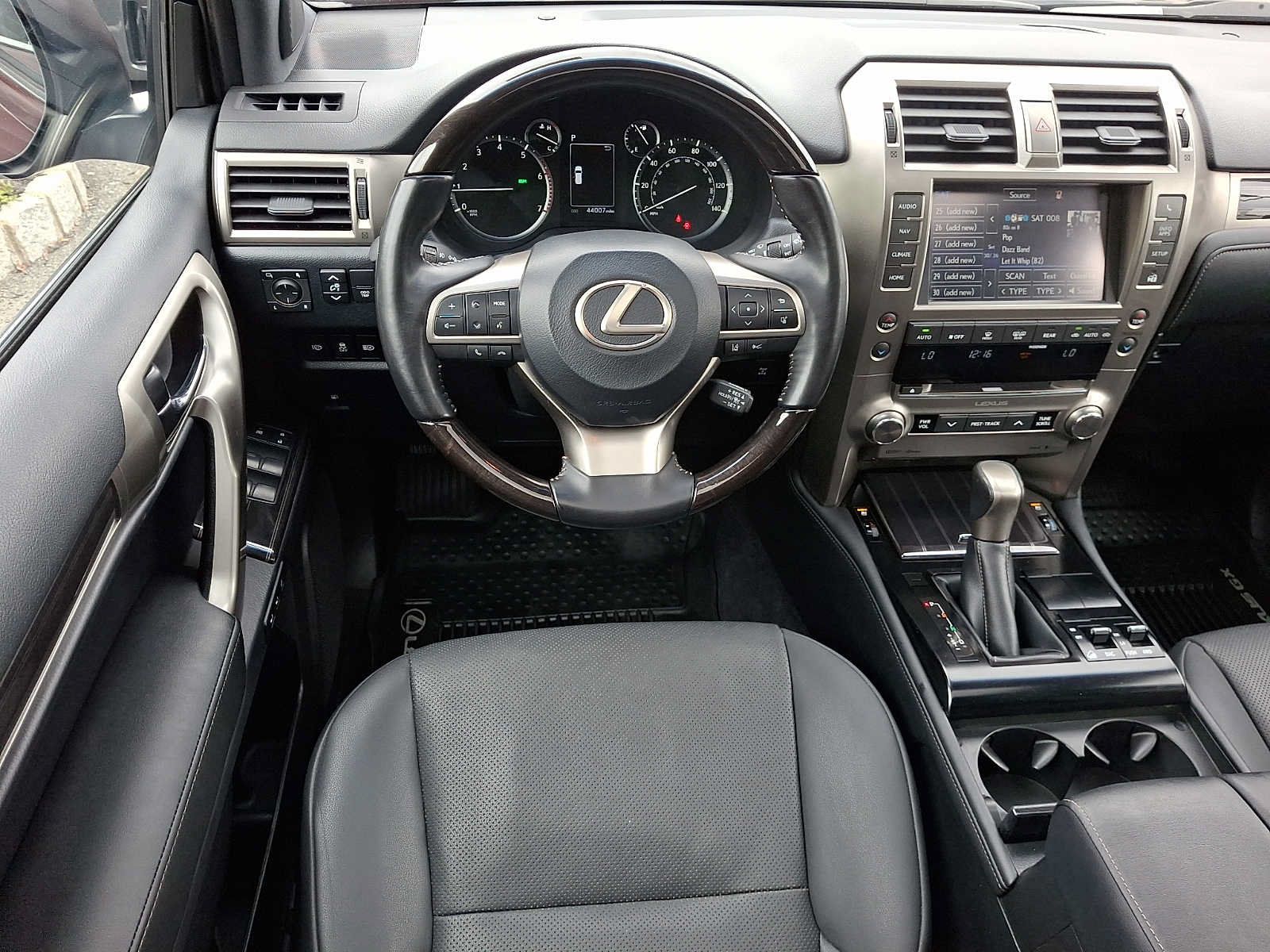 Used 2021 Lexus GX 460 Premium w/ Premium Package AWD/4WD image 12
