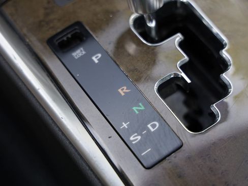 Used 2011 Lexus IS 350 w/ Premium Pkg Value Edition RWD image 40