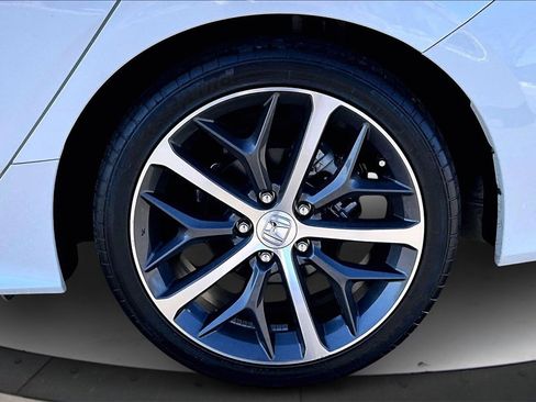 Used 2022 Honda Civic Touring image 36