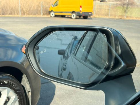 Used 2022 Toyota Corolla LE w/ LE Convenience Package image 29