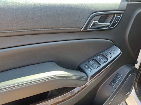 Used 2015 Chevrolet Suburban LT AWD/4WD image 11