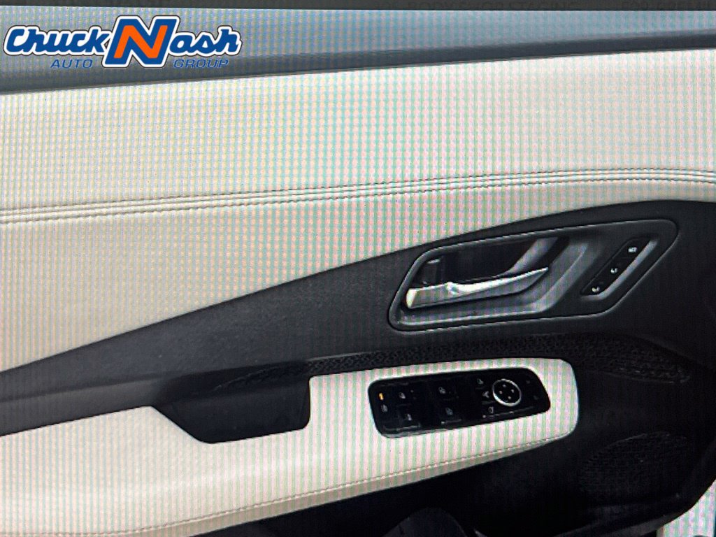 Used 2024 Nissan Ariya AWD image 11