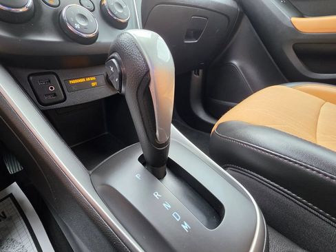 Used 2017 Chevrolet Trax LT w/ LT Convenience Package FWD image 20