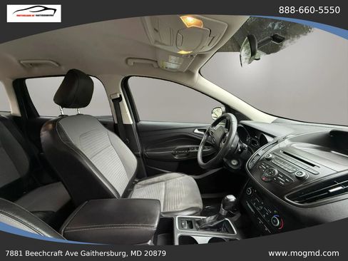 Used 2018 Ford Escape SE w/ SE Sport Appearance Package AWD/4WD image 21