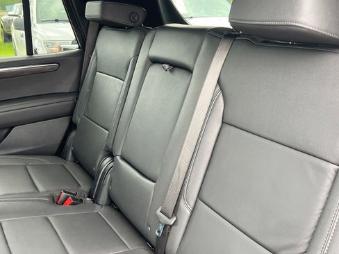 Used 2025 Chevrolet Tahoe LT AWD/4WD image 12