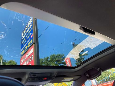 Used 2021 Volkswagen GTI Autobahn image 5