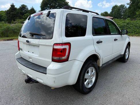 Used 2011 Ford Escape XLT w/ 203A Rapid Spec Order Code FWD image 17