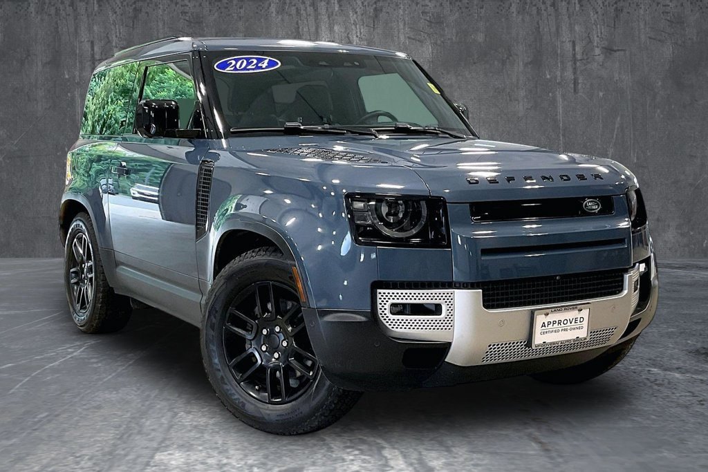Used 2024 Land Rover Defender 90 S AWD/4WD image 3