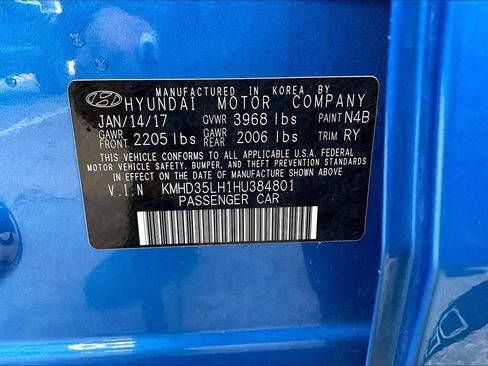 Used 2017 Hyundai Elantra GT image 28