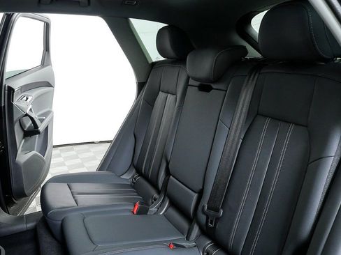 Certified 2025 Audi Q5 Premium w/ Convenience Package image 20