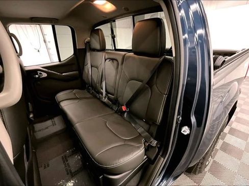 Used 2021 Nissan Frontier PRO-4X w/ Pro-4x Utility Package image 25