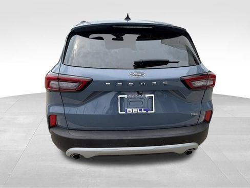 Certified 2025 Ford Escape SE FWD image 10