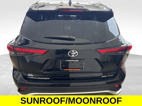 Used 2023 Toyota Highlander XSE image 4