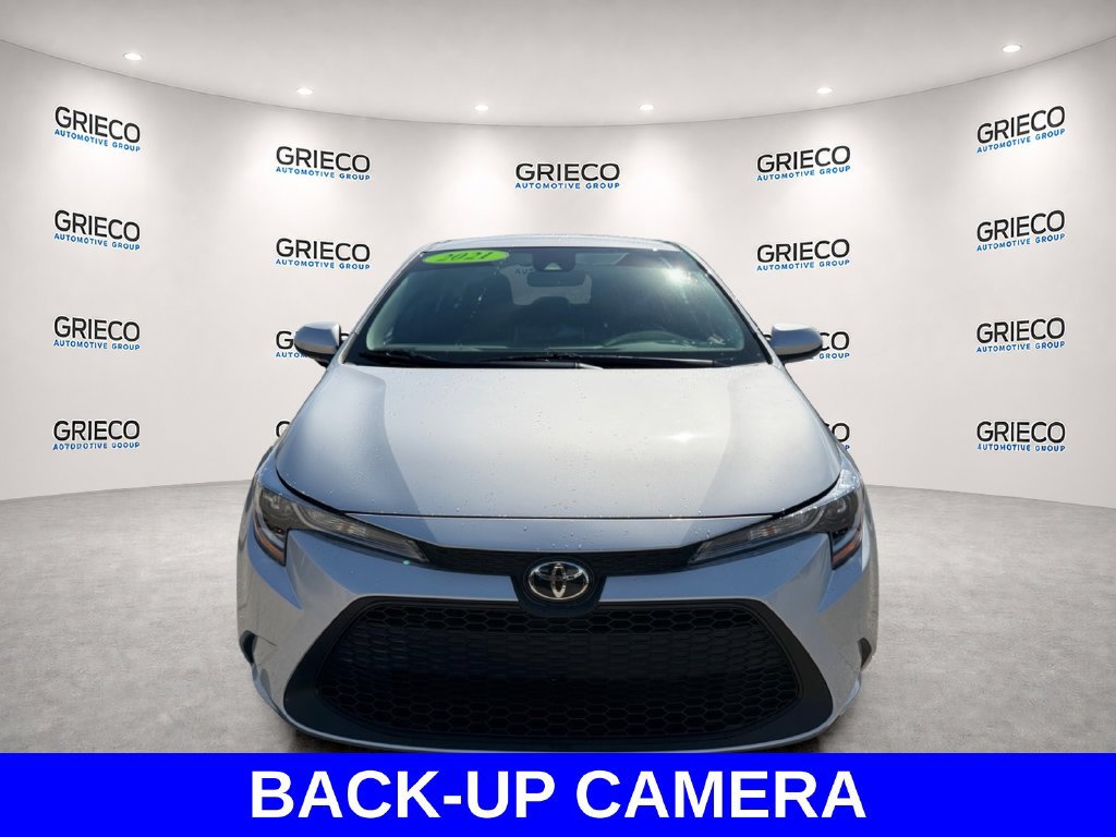 Used 2021 Toyota Corolla LE FWD image 2