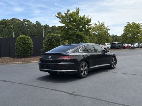 Used 2021 Volkswagen Arteon SE FWD image 3
