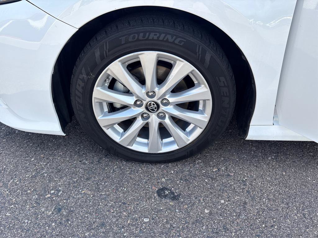 Used 2019 Toyota Camry LE FWD image 34