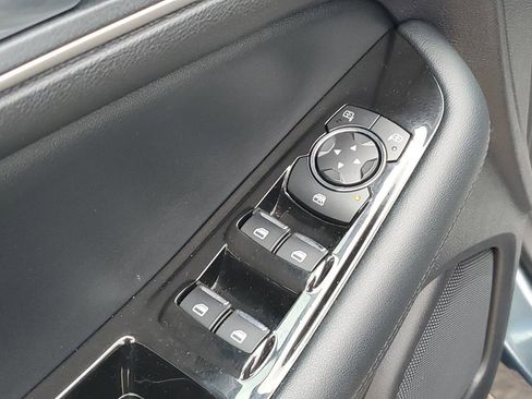 Used 2019 Ford Edge SEL w/ Equipment Group 201A image 26