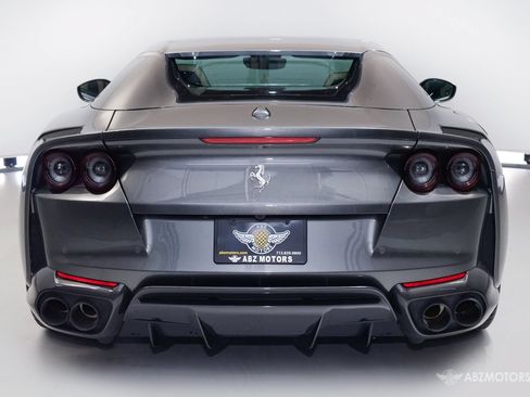 Used 2021 Ferrari 812 GTS RWD image 8