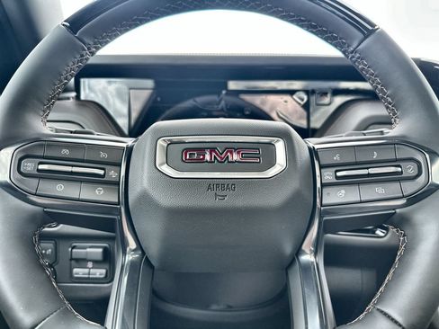New 2026 GMC Yukon XL AT4 w/ AT4 Premium Plus Package AWD/4WD image 33