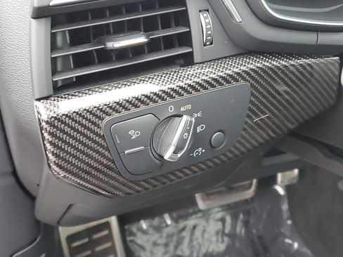 Used 2024 Audi S5 Premium Plus w/ Premium Plus image 11