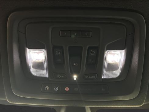 Used 2020 GMC Sierra 1500 AT4 w/ AT4 Premium Package image 12