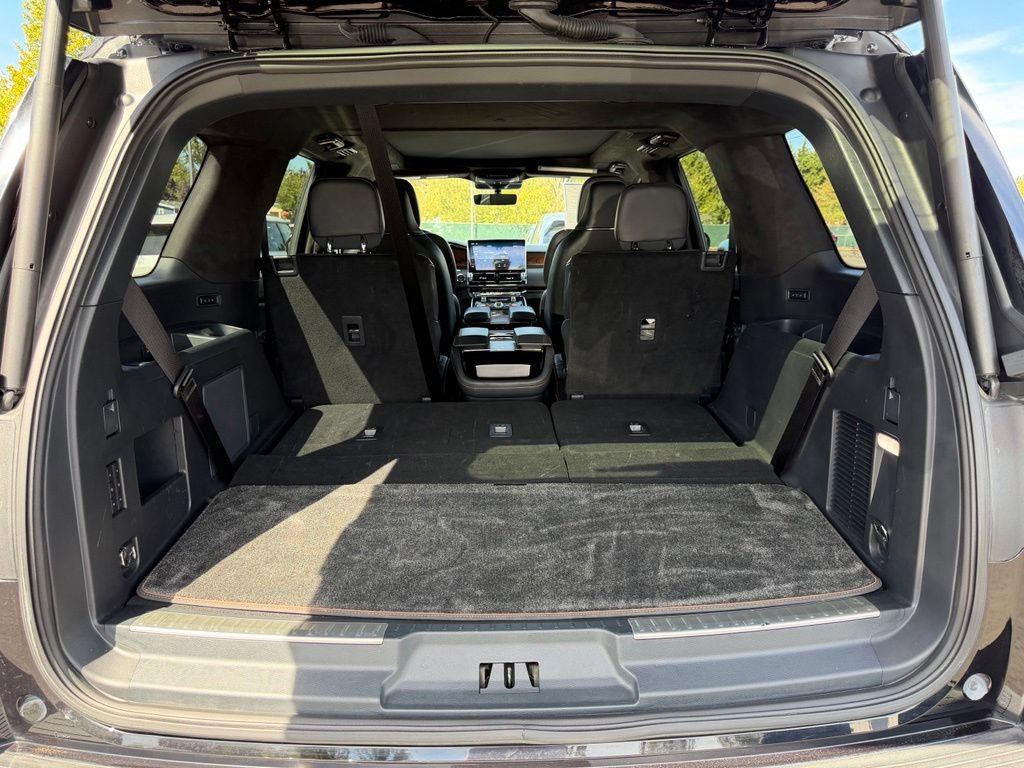 Used 2024 Lincoln Navigator Black Label AWD/4WD image 10
