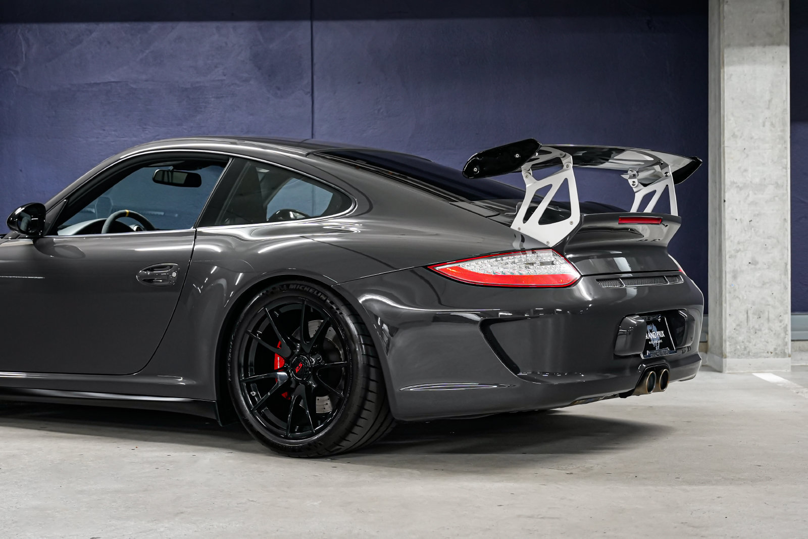 Used 2011 Porsche 911 GT3 RS RWD image 32