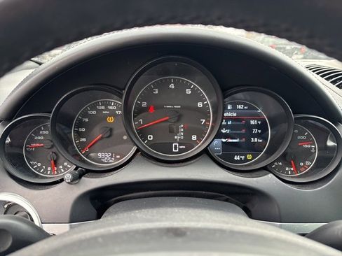 Used 2014 Porsche Cayenne image 22