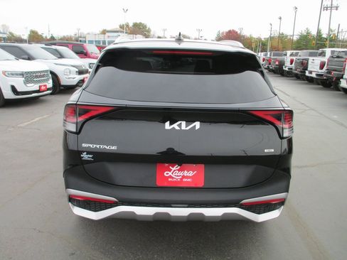 Used 2023 Kia Sportage EX image 6