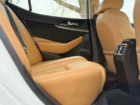 Used 2016 Nissan Maxima SR image 30