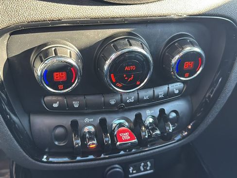 Used 2017 MINI Cooper Clubman ALL4 image 28