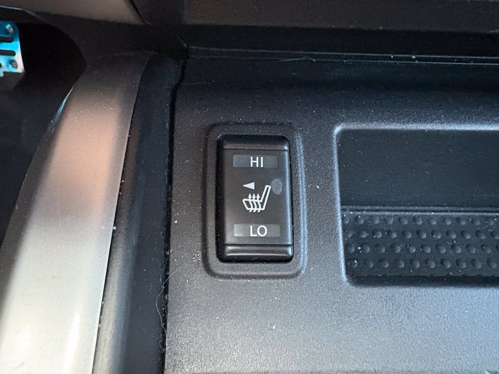Used 2017 Nissan Titan SL AWD/4WD image 22