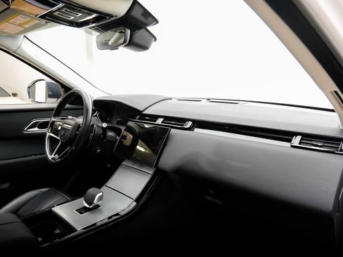 Used 2024 Land Rover Range Rover Velar S AWD/4WD image 17