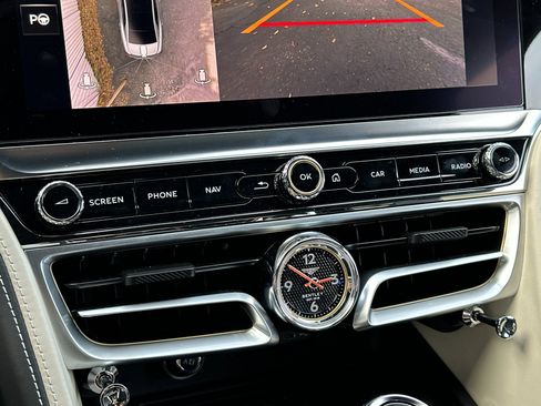 New 2025 Bentley Flying Spur Plug-In Hybrid image 23