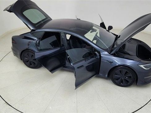 Used 2025 Tesla Model S image 77