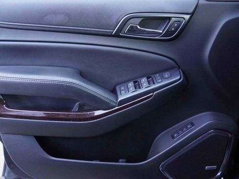 Used 2018 GMC Yukon XL SLT w/ Open Road Package image 29