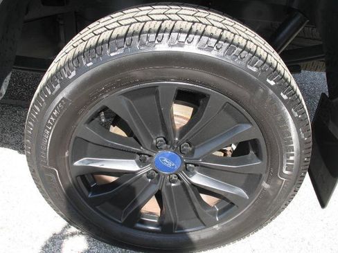 Used 2019 Ford F150 Lariat w/ Equipment Group 502A Luxury AWD/4WD image 82