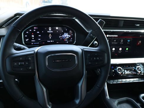Used 2025 GMC Sierra 3500 Denali Ultimate AWD/4WD image 11