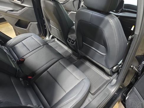 New 2026 Chevrolet Equinox LT image 12