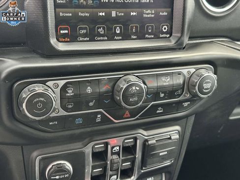 Used 2023 Jeep Wrangler Unlimited Rubicon 4xe w/ Cold Weather Group AWD/4WD image 28